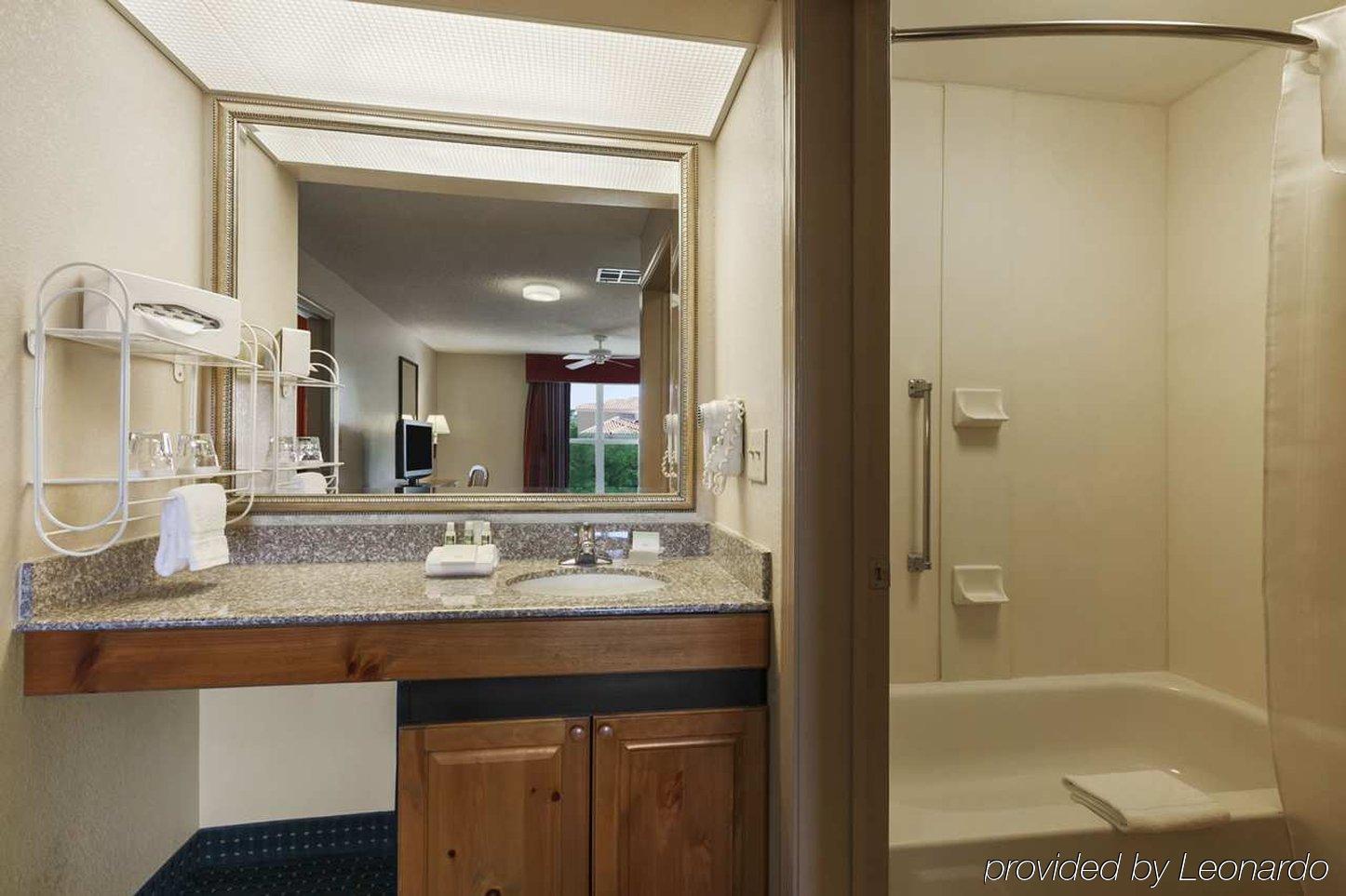 Homewood Suites Phoenix-Скоттсдейл Экстерьер фото